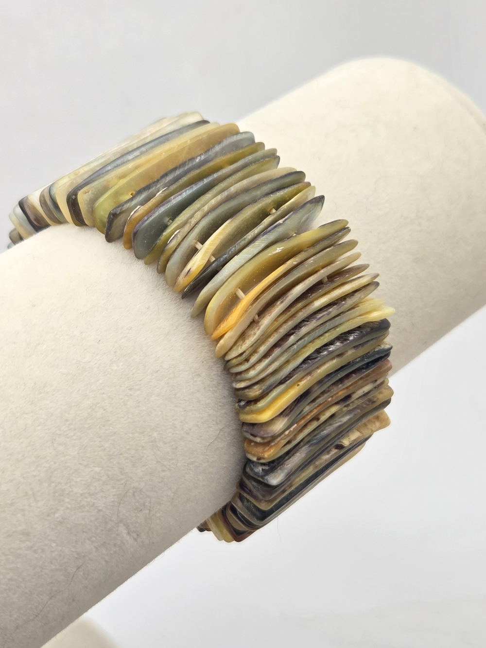 Vintage Natural Shell Stretch Bracelet Neutral Mother of Pearl Slice Cuff